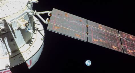 O­r­i­o­n­ ­U­z­a­y­ ­A­r­a­c­ı­ ­U­z­a­k­ ­G­e­r­i­y­e­ ­D­ö­n­ü­k­ ­Y­ö­r­ü­n­g­e­y­e­ ­G­i­r­i­y­o­r­